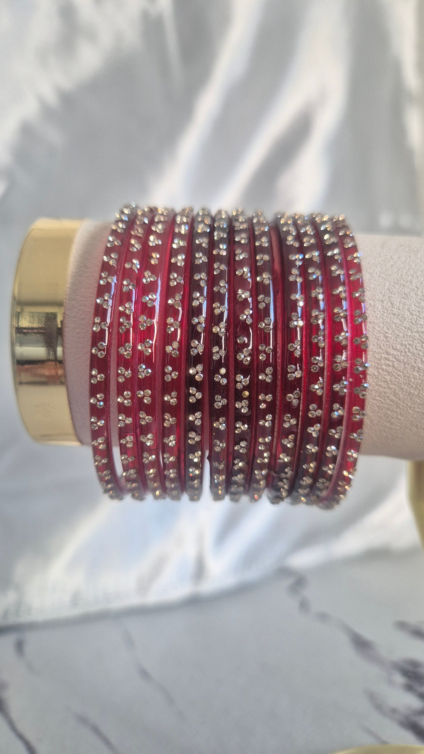 Maroon Red Raindrop Glass Bangles